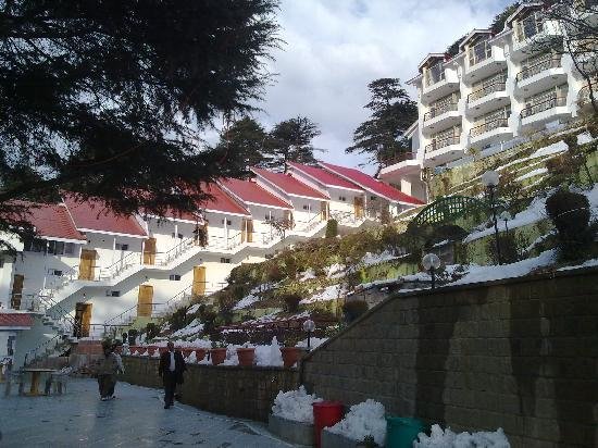 Traveltoexplore patnitop Hotel